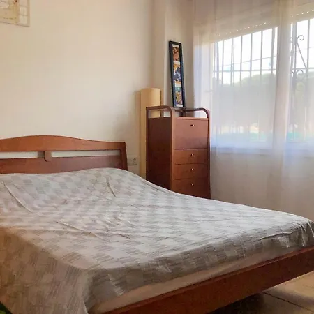 Vakantiehuis Cozy 3 Bdrm Home. Wifi And Common Pool. *